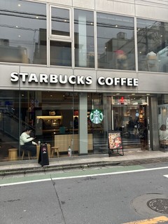 スターバックス コーヒー 自由が丘駅前店の店頭